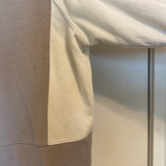 DANSKIN cropped long-sleeved taupe and cream ribbed sweatshirt - Picture 6 of 6